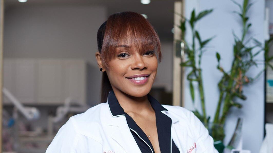 Dr. Bobbi Peterson: The First Black Woman To Design An Electric Toothbrush