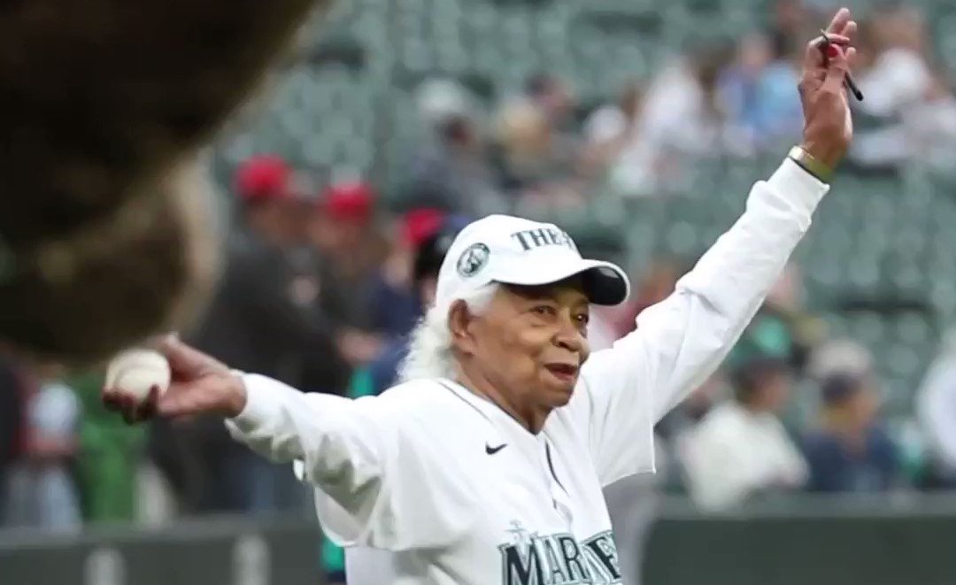 Seattle Mariners Welcome 101-Year-Old Woman To Celebrate Her Birthday By Throwing First Pitch