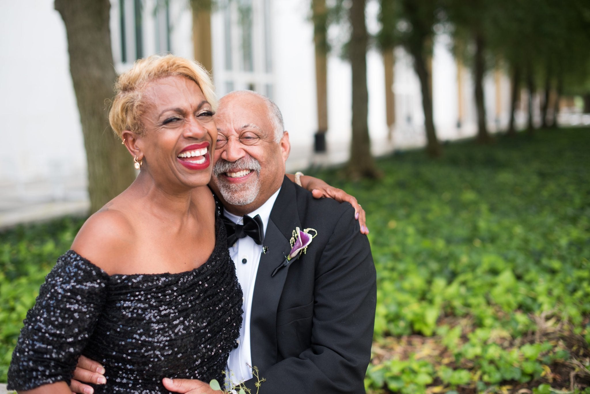 This Couple, Who Lost Their Wedding Photos In A Fire 38 Years Ago, Received A Surprise Anniversary Shoot From Their Daughter