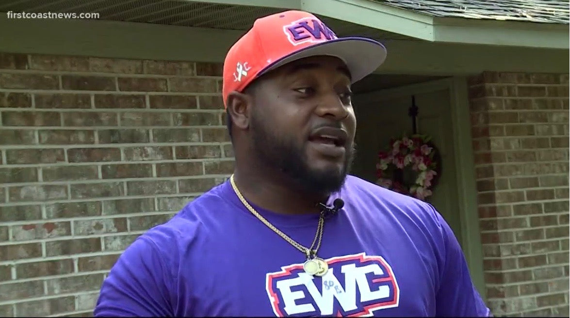 Florida Man Who Can’t Swim Risks His Life To Save Drowning Elderly Man