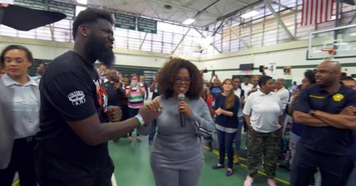 Oprah Surprises HS Principal Who Installed Laundry Room with $500,000 Donation for After School Program
