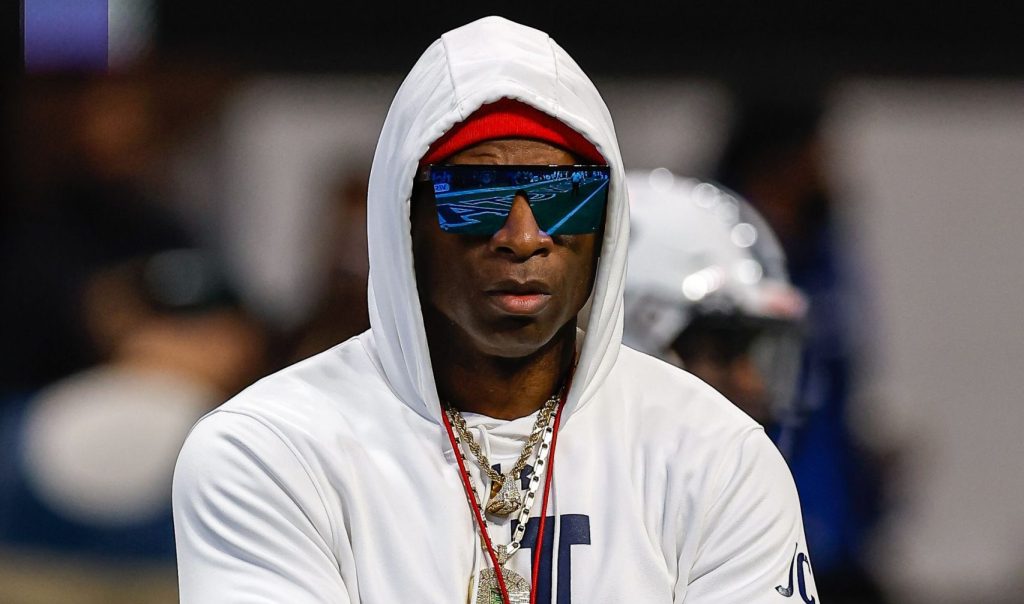 Deion Sanders | Cool kidz, 90s hip hop fashion, Football fashion