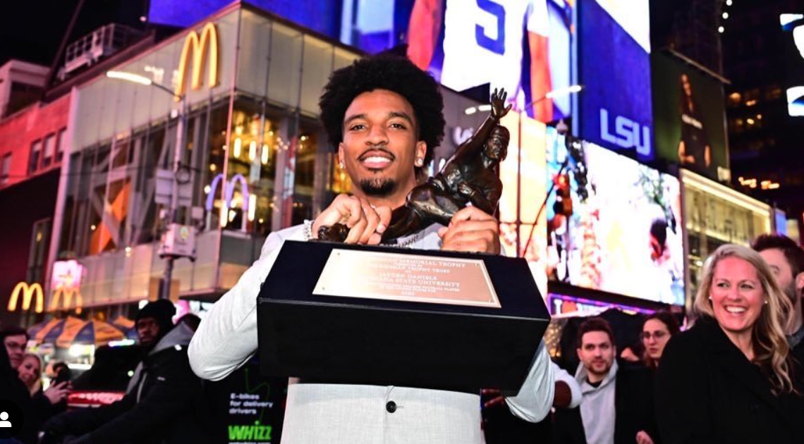 Jayden Daniels Becomes Second LSU Quarterback to Win Heisman Trophy