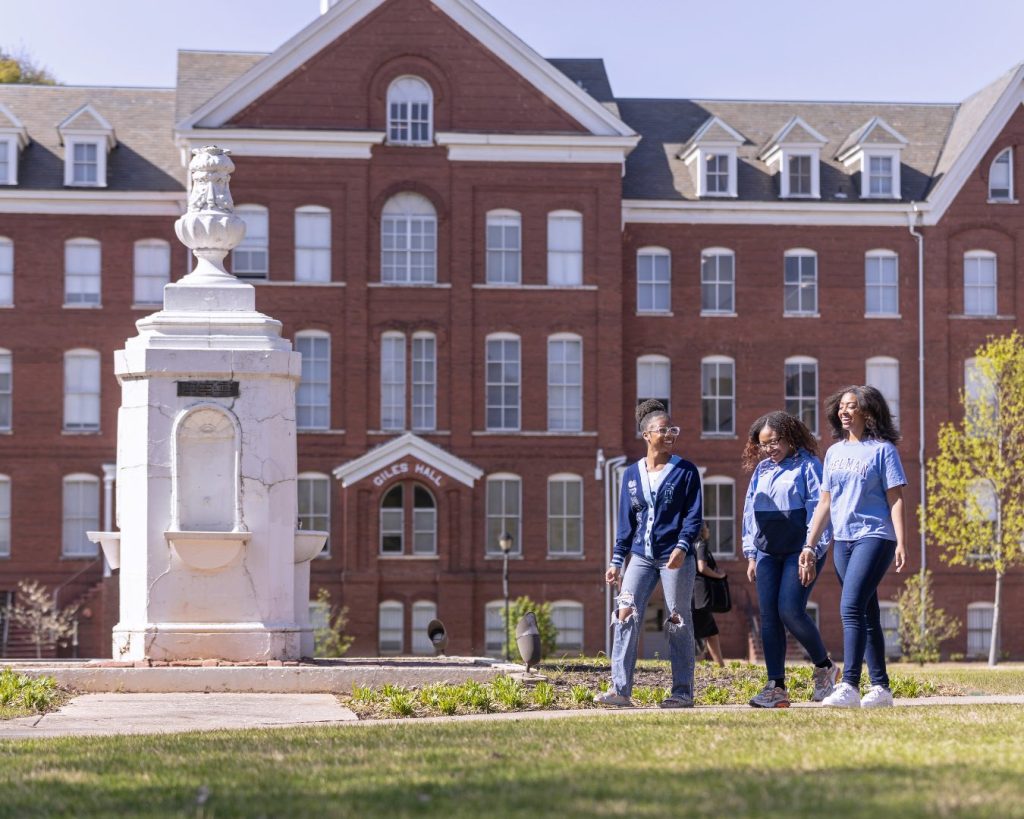 Spelman College Becomes First HBCU To Offer A Cosmetic Science Program For Students (photo credit" Spelman College)