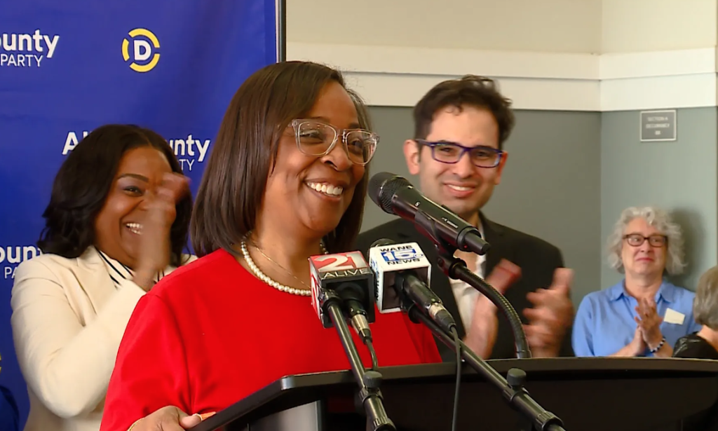 Councilwoman Sharon Tucker Set To Become First Black Mayor of Fort Wayne, Indiana (photo credit: WANE15)