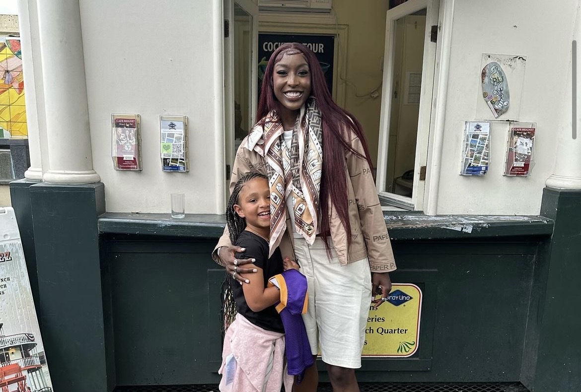 Flau’jae Links up With Serena Williams to Sign Personalized Jersey for Daughter Olympia