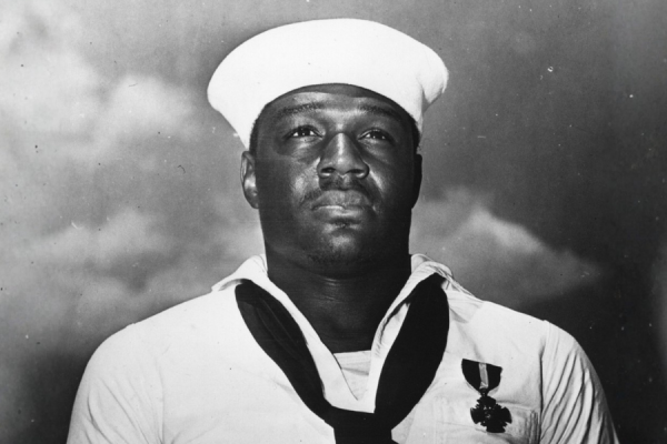 Meet Doris “Dorie” Miller, The Black Pearl Harbor Hero Who Became The First Black Sailor To Receive The Navy Cross