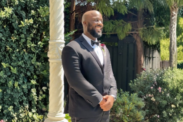 Bride Surprises Groom With a Voice Message From Their Daughter Before Walking Down the Aisle